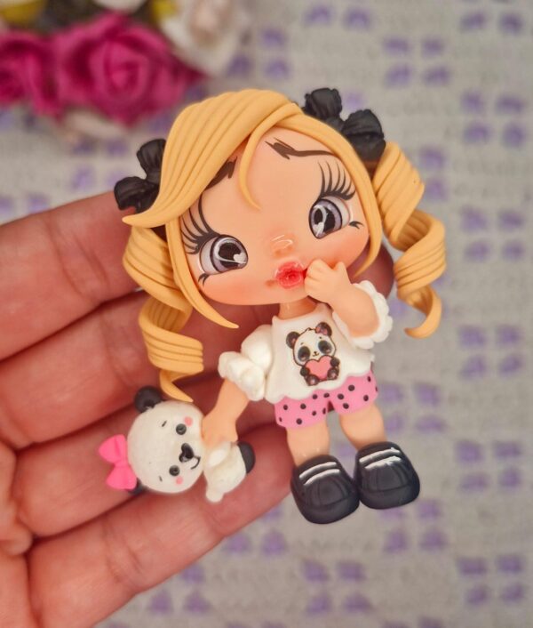 Menina Com Pandinha